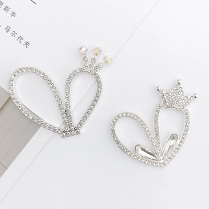Amuletos de Aleación de Strass con Forma de Corazón Corona Oreja de Conejo Accesorios para Fundas de Teléfono Joyería DIY