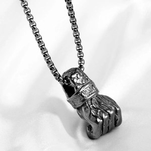 Collana con ciondolo a pugno chiuso in acciaio inossidabile vintage per uomini