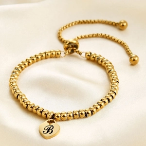 Bracciale a sfere in acciaio placcato oro 14K con ciondolo a cuore e lettera B incisa