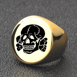 Gothic punk gold stainless steel ring with laser engraved black skull and crossbones