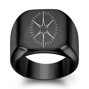 Chevalière Carrée pour Hommes en Acier Inoxydable 304 de 18MM Motif Étoile Boussole Gravé au Laser Bijoux de Mode Électroplaqués