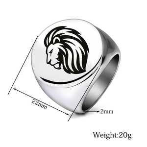 Detail showing 22mm laser engraved lion head ring with 20g weight and 2mm band thickness