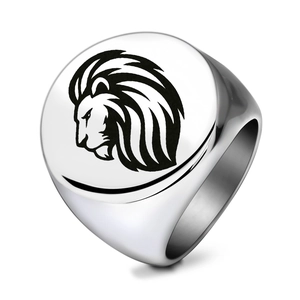 Classic silver stainless steel signet ring with 22mm laser engraved lion head design