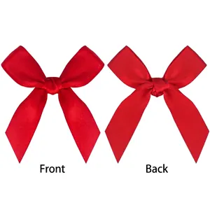 Vorder- und Rückseite handgefertigter 1,5cm roter Satin-Schleifen für Geschenk-DIY