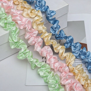 Nastro di raso plissettato colorato per artigianato regali floreali e decoro vestiti