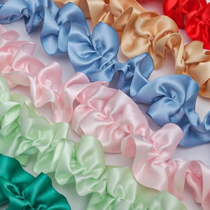 Nastri di raso arricciati colorati per regali floreali e decorazioni per abbigliamento