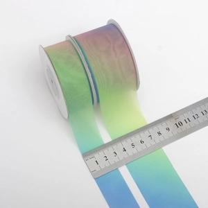 Nastri in organza sfumati arcobaleno in larghezze 25mm e 40mm per fiocchi fai-da-te e regali