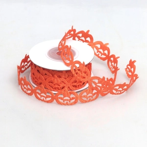 Nastro decorativo arancione di Halloween con zucche traforate per addobbi festivi