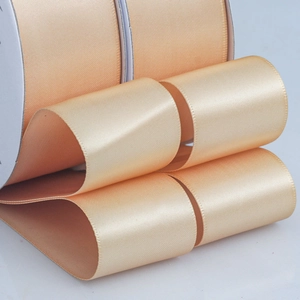Champagne satijnen lint van 4 cm voor DIY-strikken en luxe cadeauverpakkingen