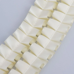 2.5cm cream pleated satin ribbon with wavy edge for DIY crafts and gift wrapping