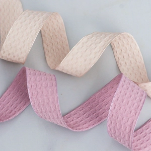 2,5 cm Rüschenband mit Waffelstruktur in Beige und Lavendel für DIY Geschenkverpackung