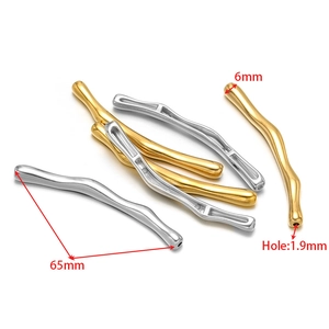 Bamboo style curved stainless steel tube pendants in gold and silver finish 65mm size