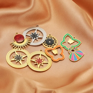 Pendentifs assortis en acier inoxydable en forme d'étoile et papillon pour bijoux DIY