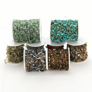 Handgemaakte kralenkettingen van natuursteen voor het maken van DIY-sieraden en accessoires