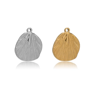 Shell-shaped stainless steel pendants in gold and silver finish with textured ridges
