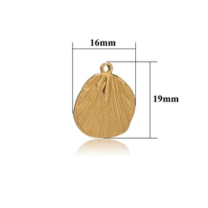 Gold stainless steel fan-shaped shell pendant with textured finish, 16mm x 19mm size