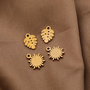 Pendentifs en acier doré en forme de feuille de monstera et tournesol pour bijoux
