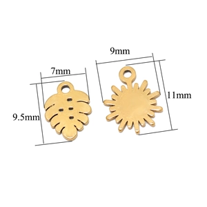 Détails de pendentifs feuille de monstera et soleil en acier doré avec dimensions