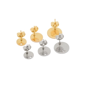 Edelstahl Ohrstecker mit runder Platte, Öse und Schmetterlingsverschluss in Gold und Silber