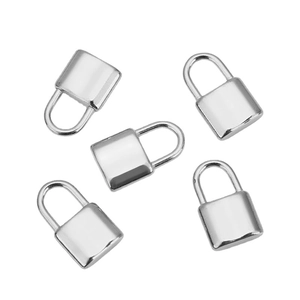 Cinco mini colgantes de candado de acero inoxidable plateado para collares de bisutería