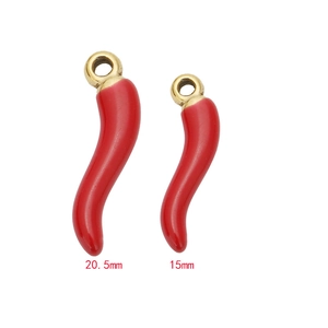 Rode chili-emaille hangers van 20,5 mm en 15 mm met gouden metalen ringen voor DIY