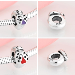 Macro de breloques coccinelle en argent S925 avec émail coloré et détails de cœur