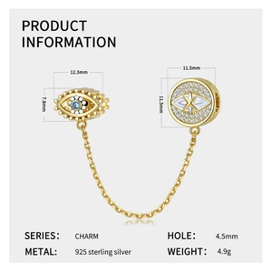 Detalle de cadena de seguridad en plata S925 con ojo y estrella con dimensiones