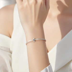 925 Sterling Silber Schlangenarmband mit Buchstaben A Anhänger und funkelnden Zirkonia