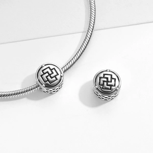 S925 sterling silver Tursaansydän symbol charm beads on a classic snake chain bracelet