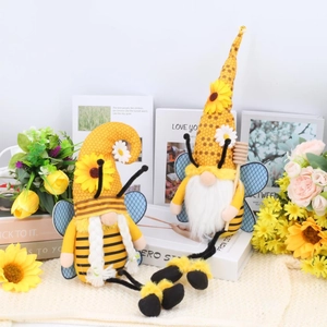 Set di gnomi della festa delle api con girasoli e cucchiaio da miele per decorazioni