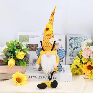 Gnomo di peluche festa delle api con cappello girasole e ali per decoro del raccolto