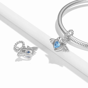 Pendentif cœur cornes de diable en argent S925 avec zircon bleu sur bracelet maille serpent