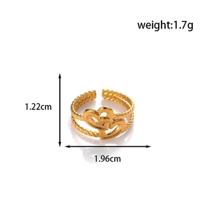 Verstellbarer 18K Gold Edelstahl Herzring mit Webstruktur und Größenangaben im Bild