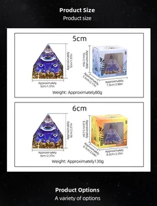 Comparaison détaillée de taille entre pyramides Orgone Lapis 5cm et 6cm avec coffrets