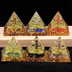 Handmade Orgonite Pyramid Healing Crystal Resin Desk Ornament With Natural Stone Copper Coil Gold Foil Spiritual Home Decor