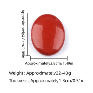 Pierre de jaspe rouge polie pour massage SPA avec dimensions 48x38mm et veines naturelles