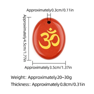 Pierre de jaspe rouge avec symbole Om doré et dimensions physiques précises