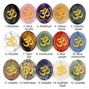 Lot de 15 pendentifs ovales en cristal naturel et agate avec symbole Om doré pour yoga