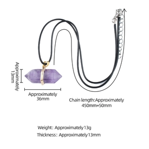 Collana con ciondolo esagonale in cristallo viola naturale da 36x13mm a doppia punta