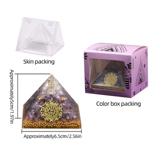 Pyramide d'énergie Orgone avec améthyste et symbole mandala, boîte cadeau et dimensions