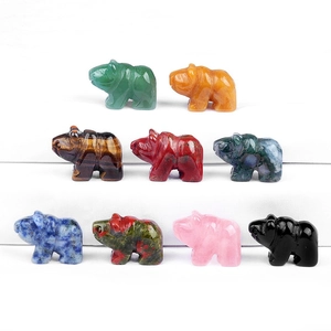 Ours polaires d'un pouce sculptés à la main en 9 cristaux naturels dont jade et obsidienne