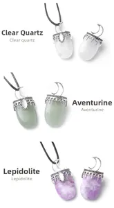 Détails de pendentifs en quartz clair, aventurine et lépidolite avec motifs lune