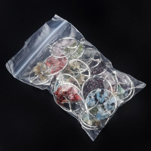 Pendentif arbre de vie fait main en fil d'argent avec pierres de cristal naturelles