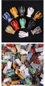 Vue détaillée de figurines d'anges polis en quartz rose et œil de tigre naturels
