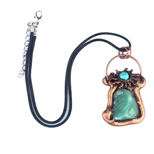 Vintage sun-pattern bronze necklace with large green raw crystal and blue turquoise inlay