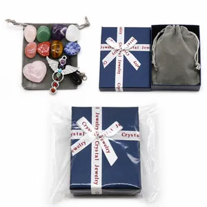 Coffret cristaux naturels avec pierre de cœur, pendentif d'ange et emballage cadeau chic