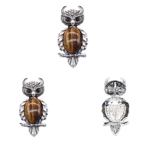 Broche chouette en argent vintage avec pierre œil de tigre, vues avant et arrière