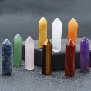 Natuursteen Zeshoekige Kolom Gepolijst Enkele Punt Kristallen Punt Genezende Edelsteen Hanger Voor DIY Sieraden Maken Ornament
