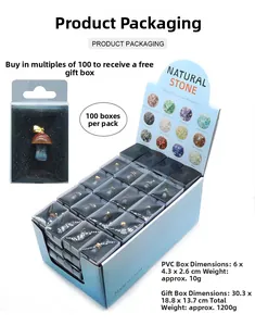 Présentation de pendentifs champignons en cristal naturel de 2 cm dans des boîtes cadeaux