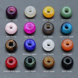 Variété de perles de cristal naturel et d'agate de 6mm dans un affichage en grille 4x4